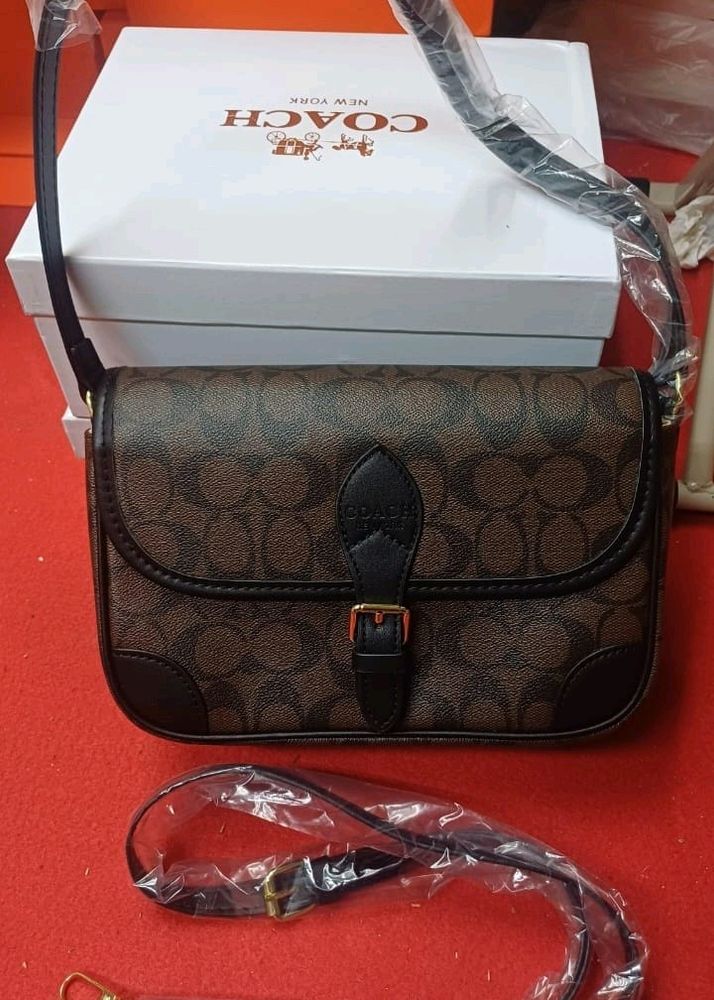 🆕️🔥Coach Handbag With Box