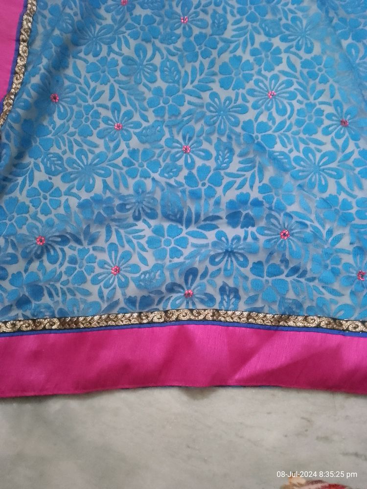 Simple And Shower Saree