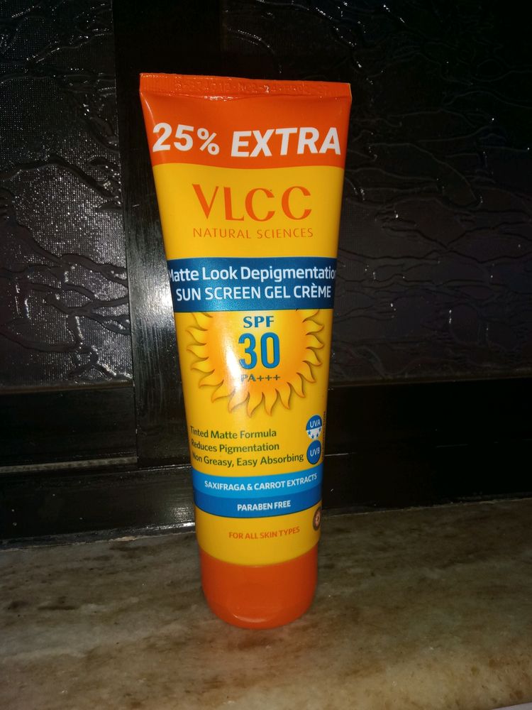 VLCC Matte Looking Depigmentation SunScreen Creme