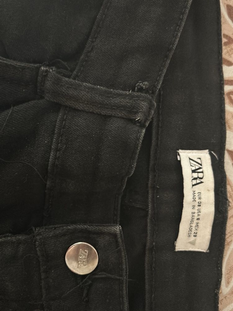 Zara jeans