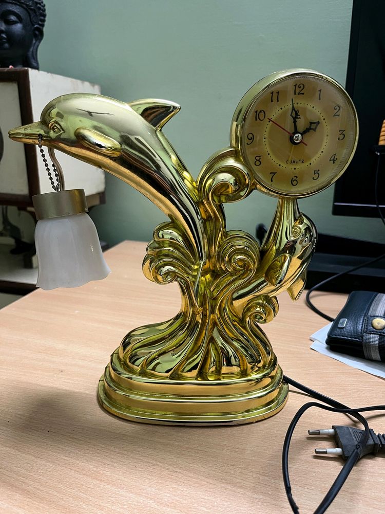 Table Lamp With Clock