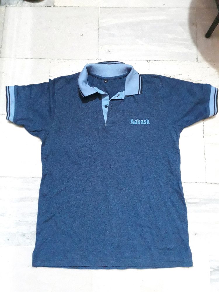 New Men T-shirt In Navy Blue Colour