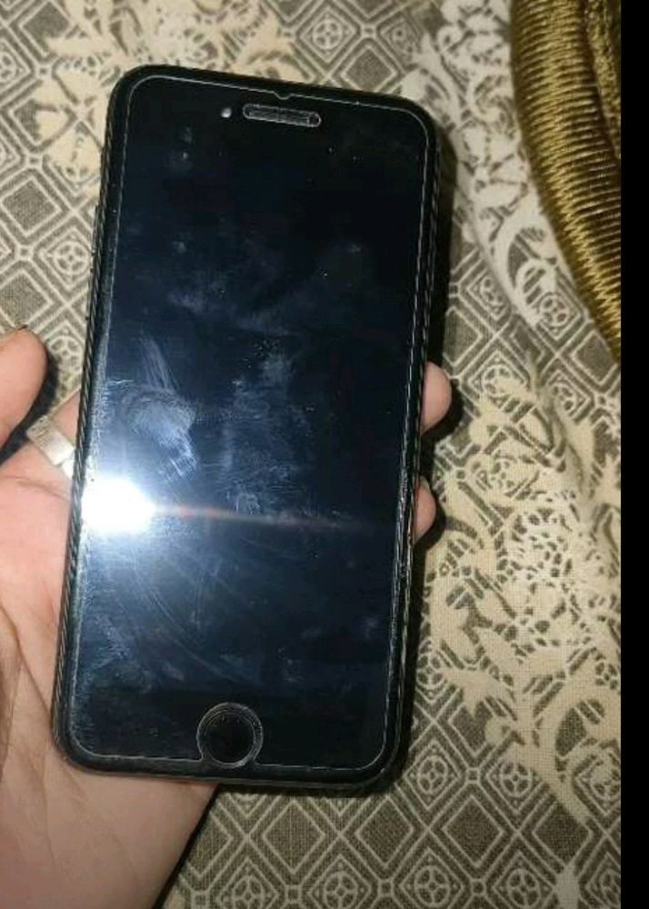 iPhone 7 32GB BLACK VARIANT