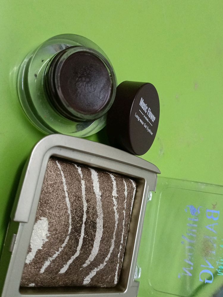 Shryoan Baking Highlighter With Brown Gel Eyeliner