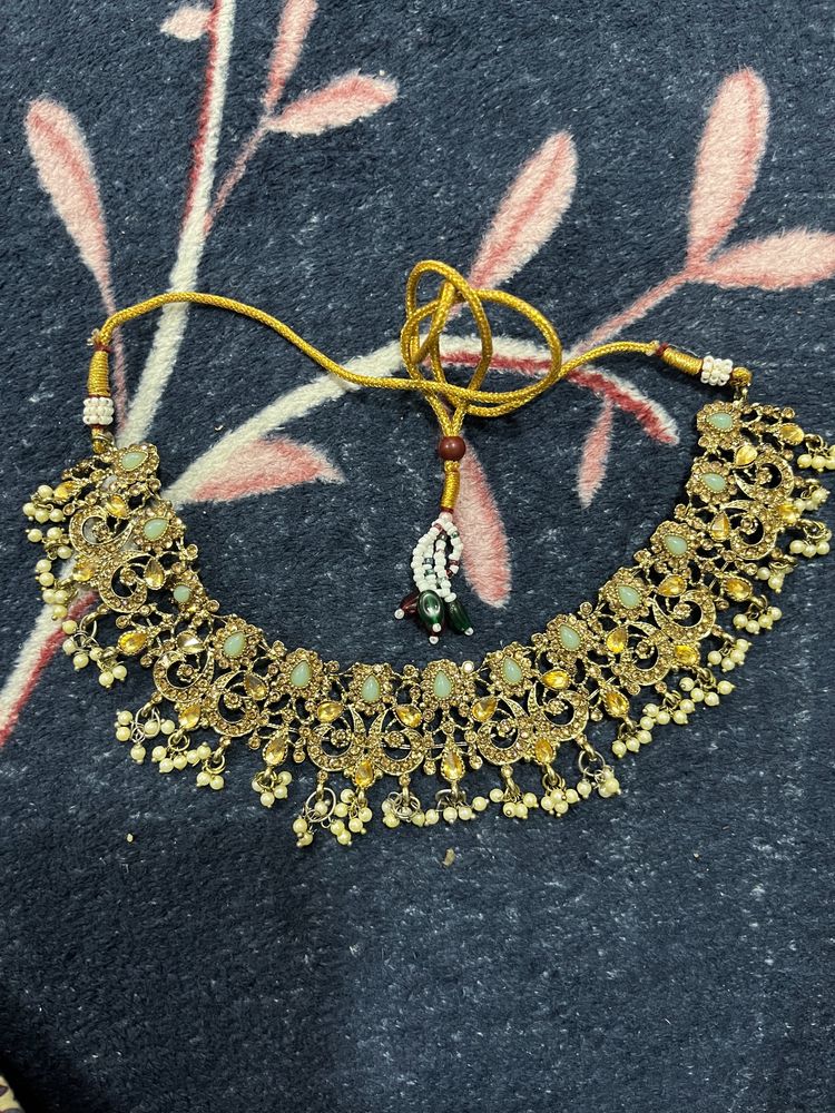 Necklace Gold