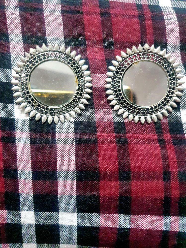 Mirror Earrings And Clutcher Combo