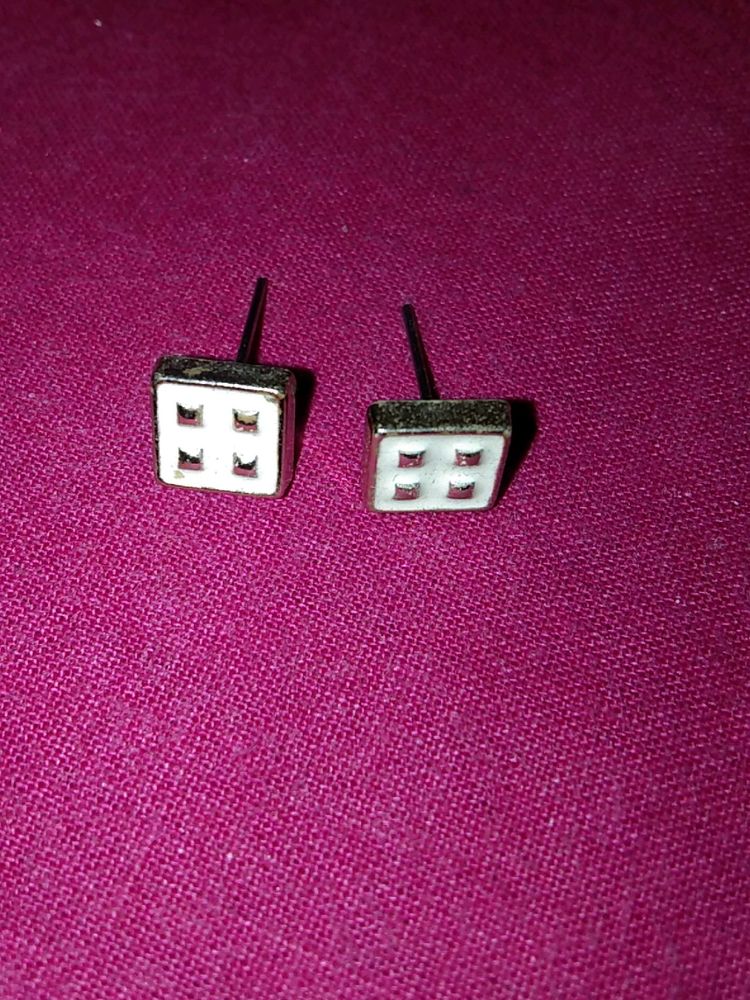 Small Earrings White