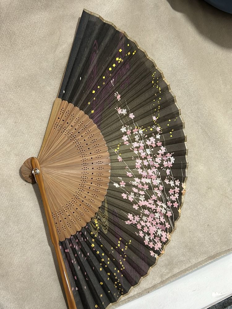 Japanese Fan - Sakura Flowers