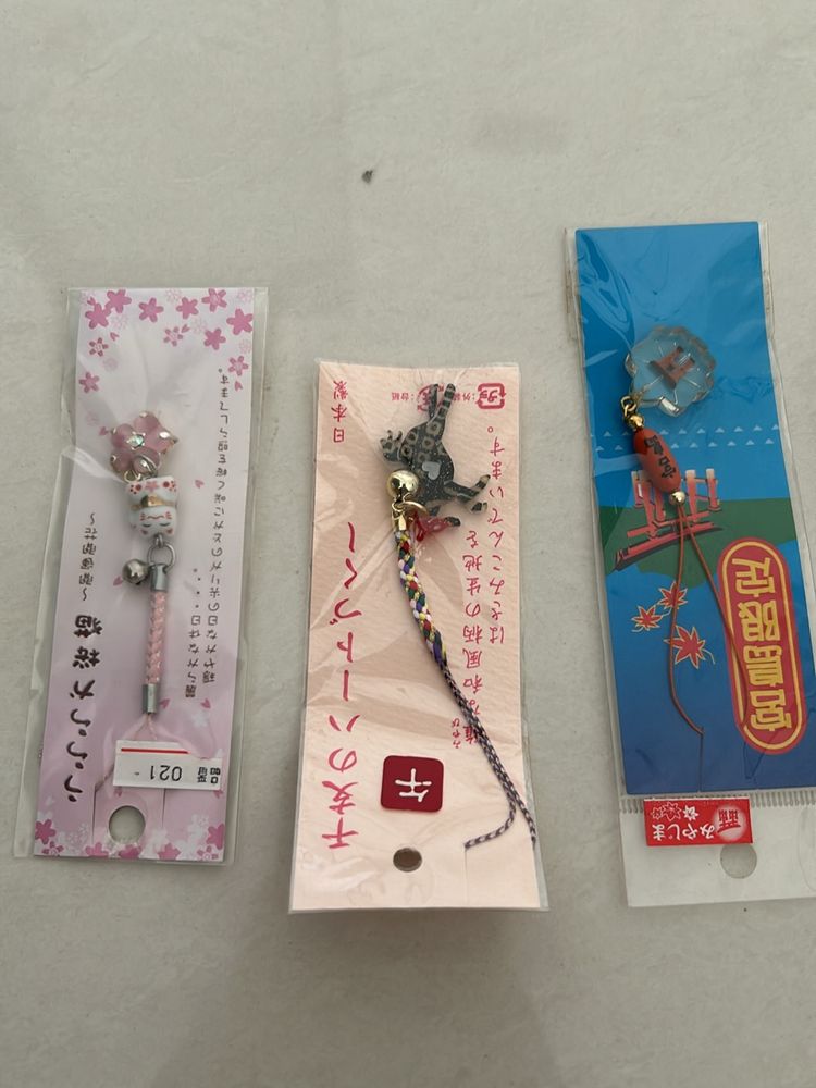 Mobile Straps Selling in a Combo