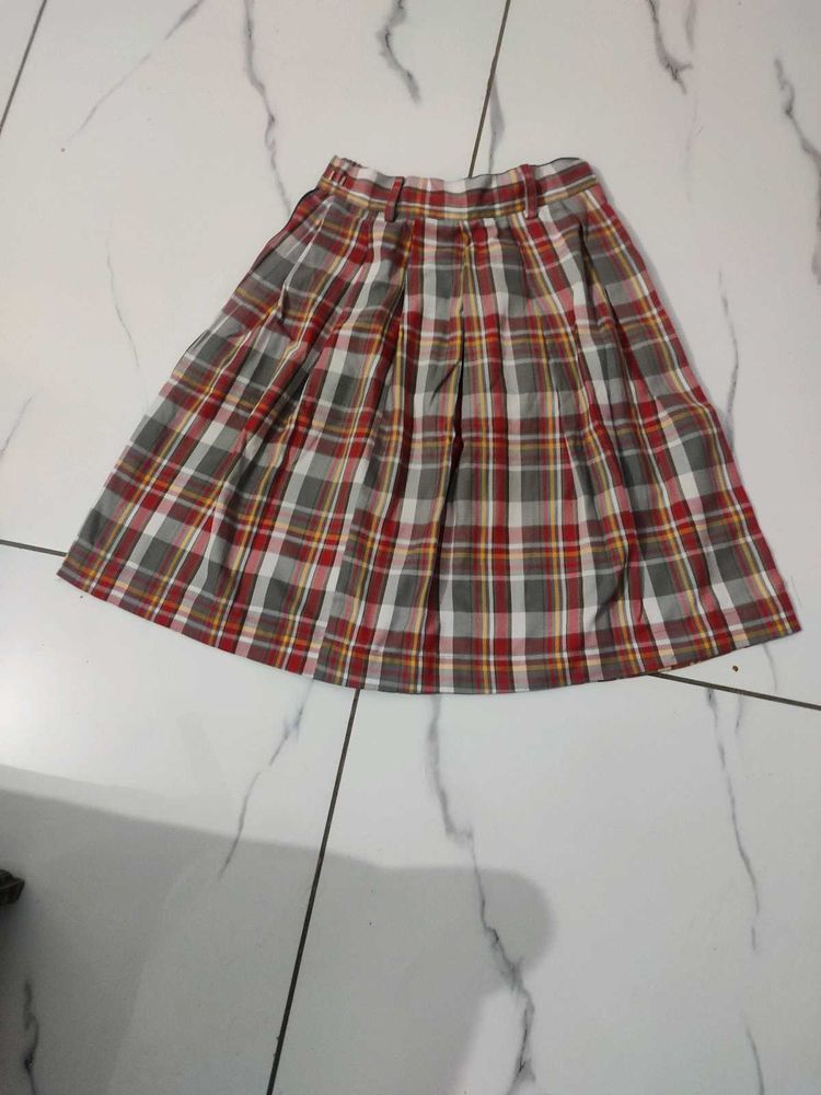 Girl's Skirt