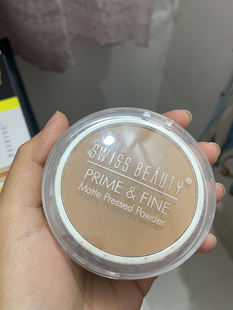 Swiss Beauty Compact