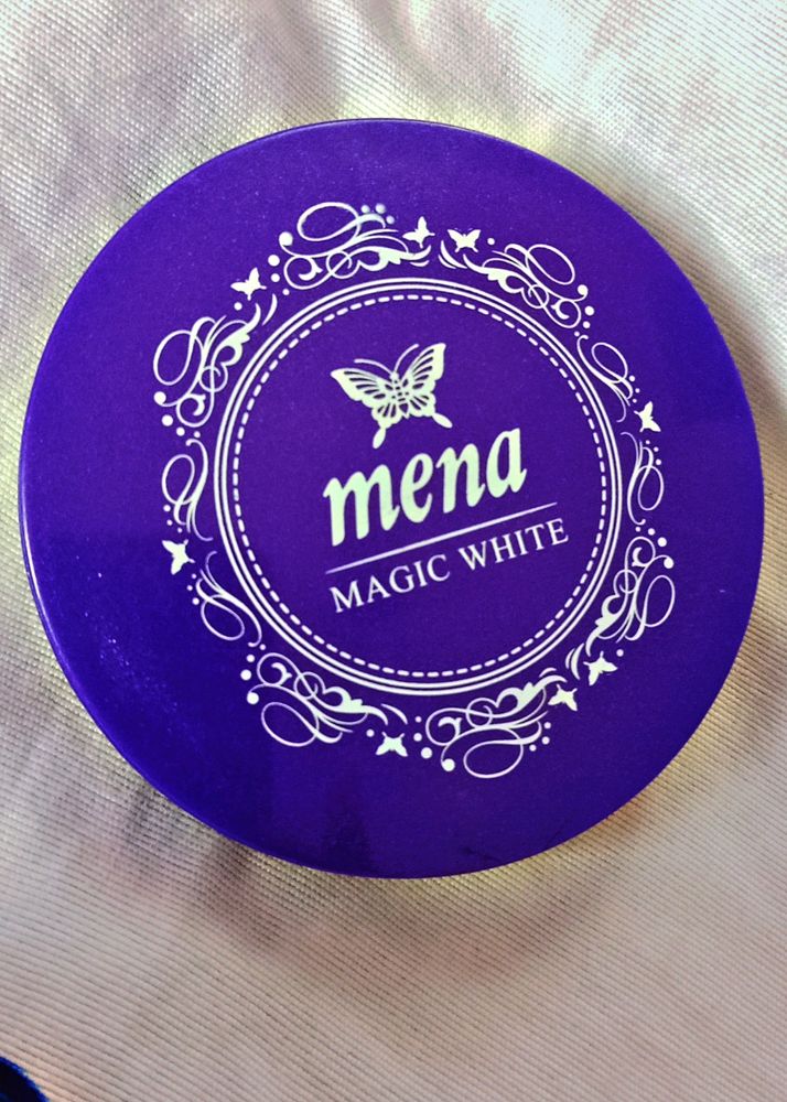 Mena Compact Powder..