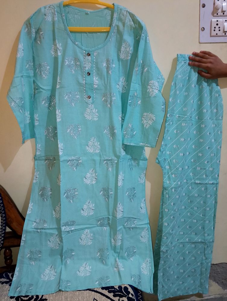 Women Kurta With Bottom Set