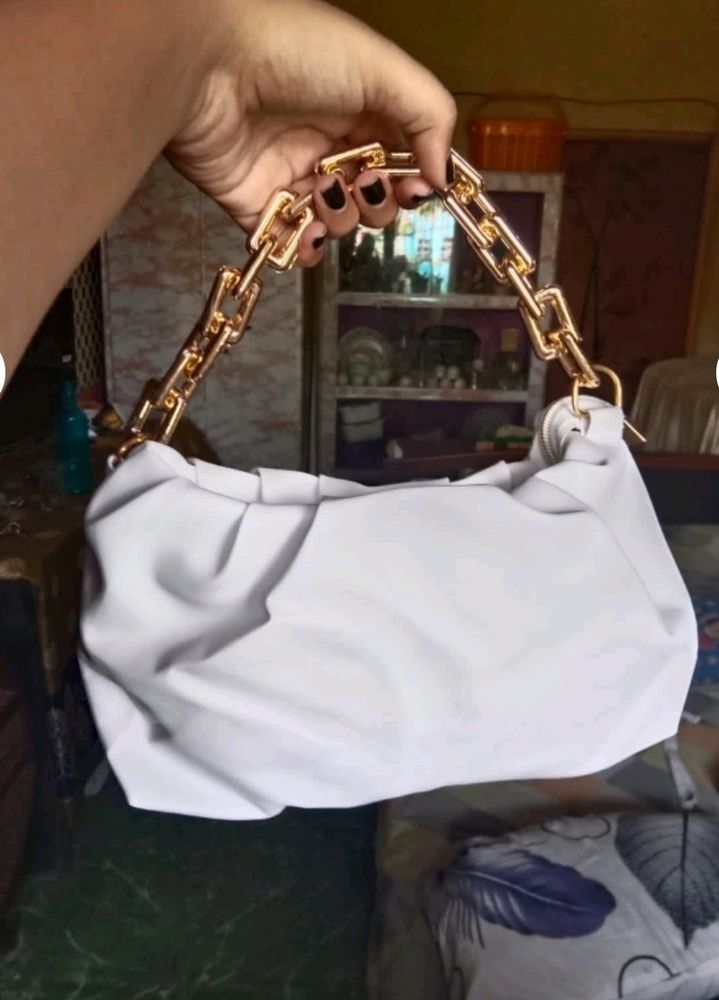 New Trendy White Purse Bag From Zudio