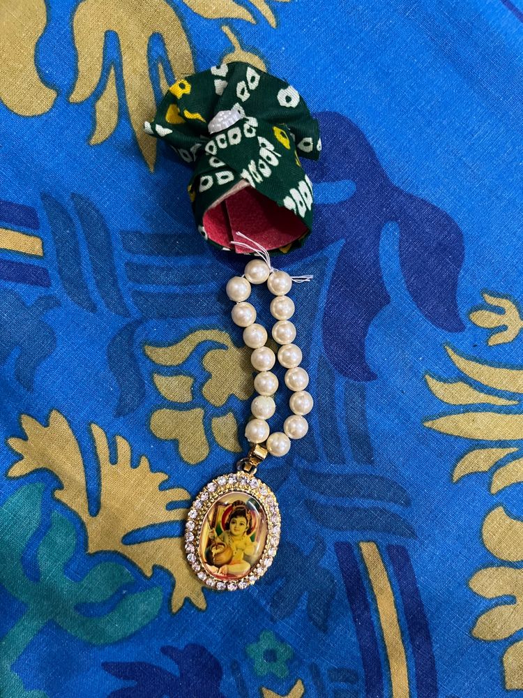 Kanha Ji Mala And Mukut