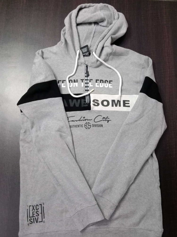 Hoodie  (Tshirt) For Women Size - M