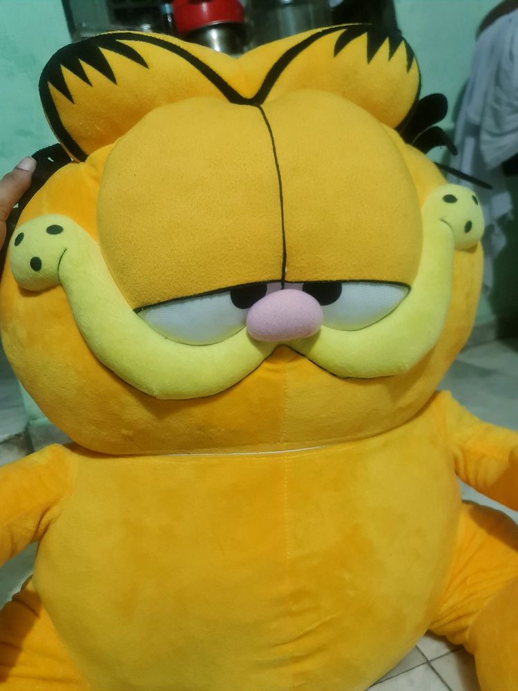 Big Giant Garfield