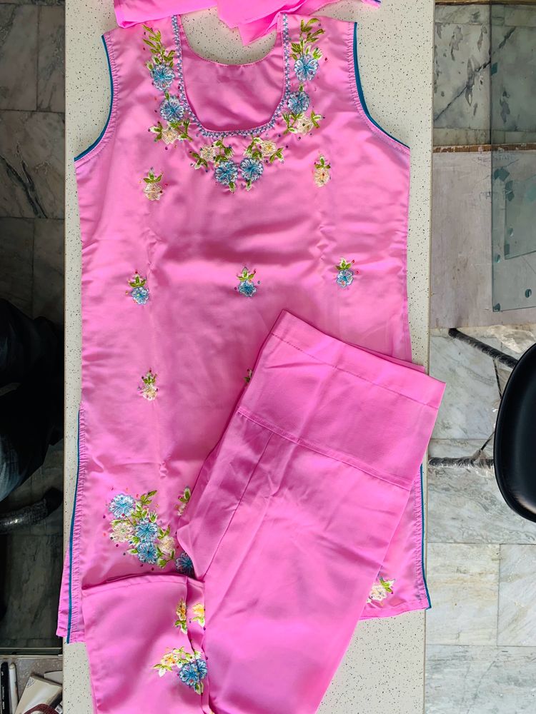 Girls Suit Salwar