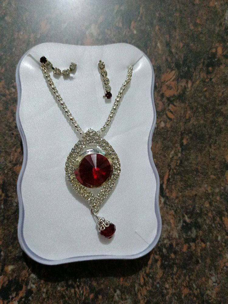 Ad Stone Necklace