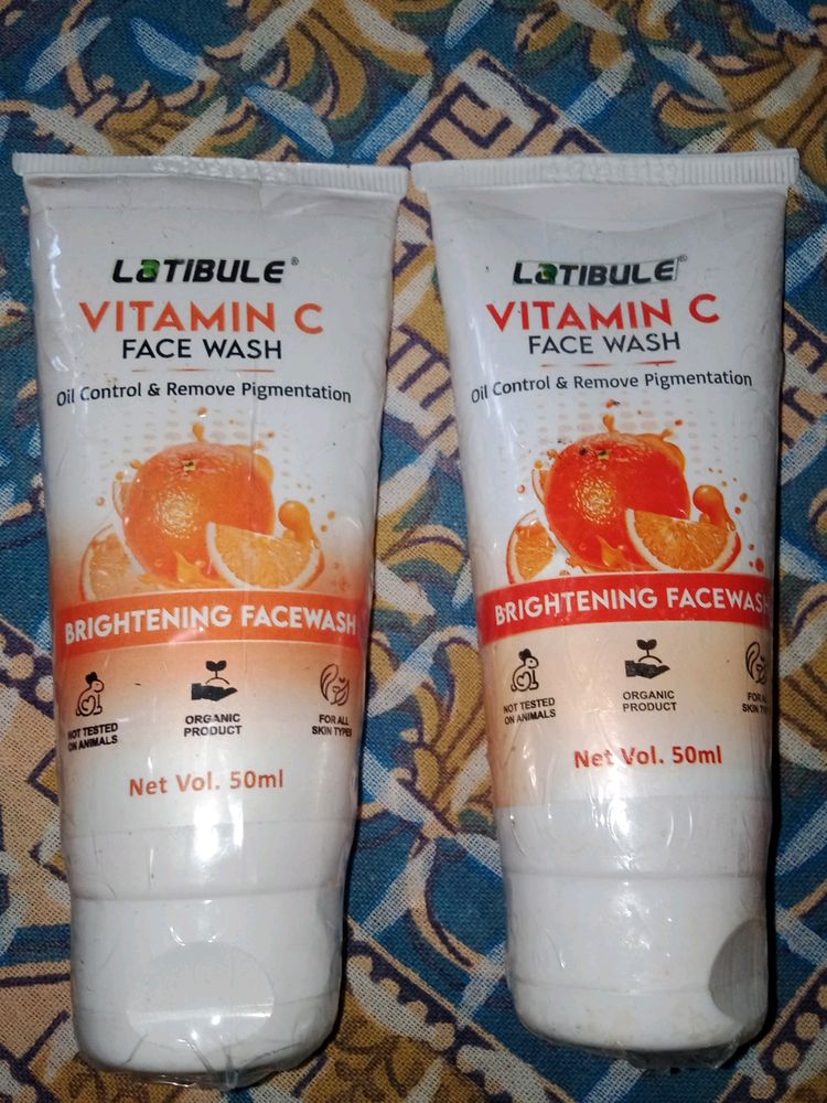 It's Vitamin C Face Wash With Good Properties