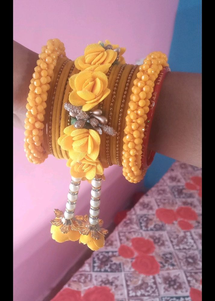 Haldi Bangle Set