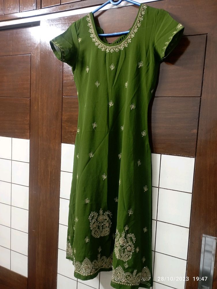 Mehndi Green Georgette Suit & Salwar