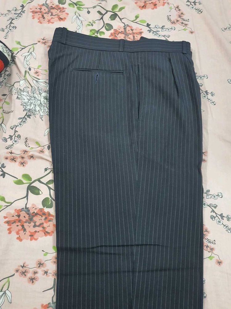 Mens Pant - Cambridge Make In Very Good Condition