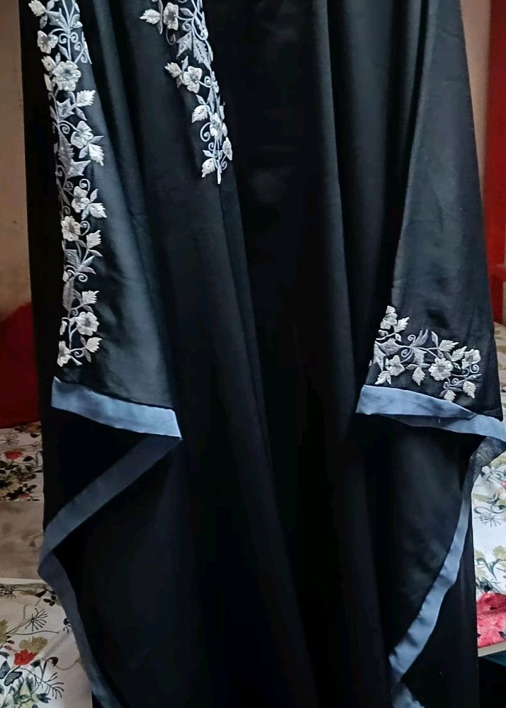 Important Kaftan Abaya