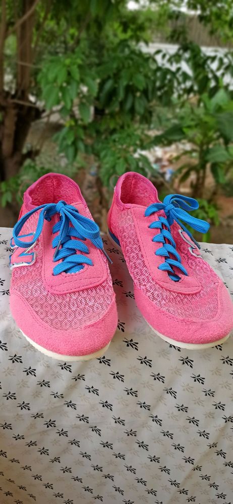 Women sneakers