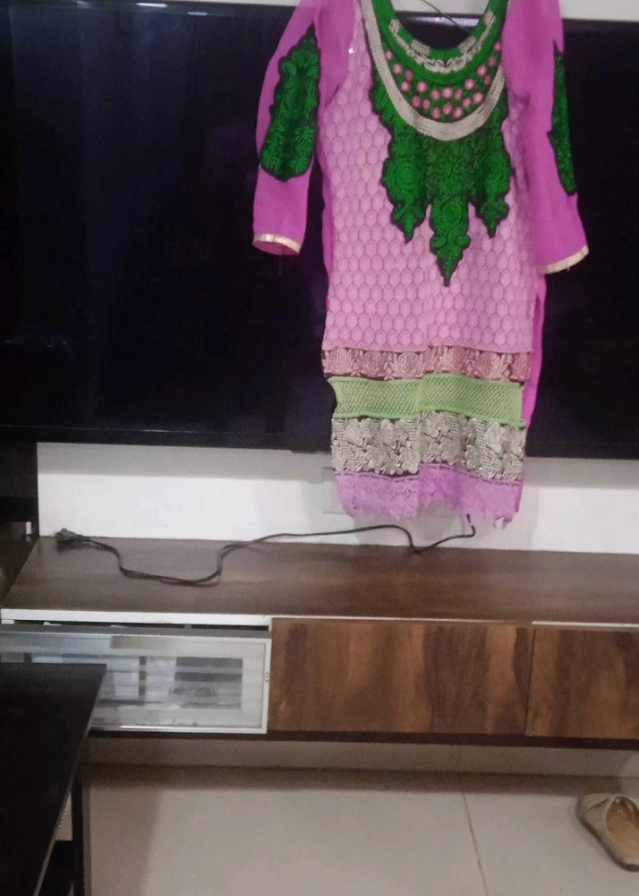 Pakistani Kurti Set