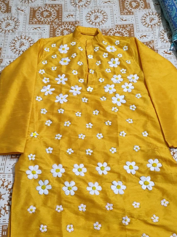 Hand embroidery Mens Kurta