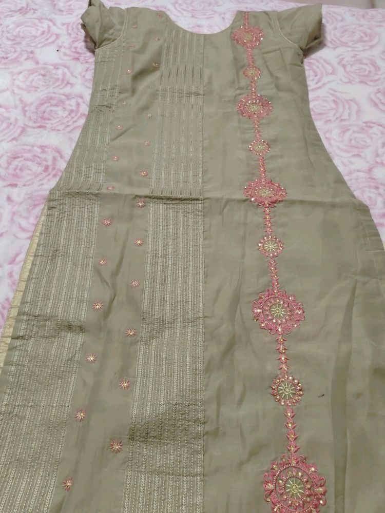 I Am Selling My Kurtas