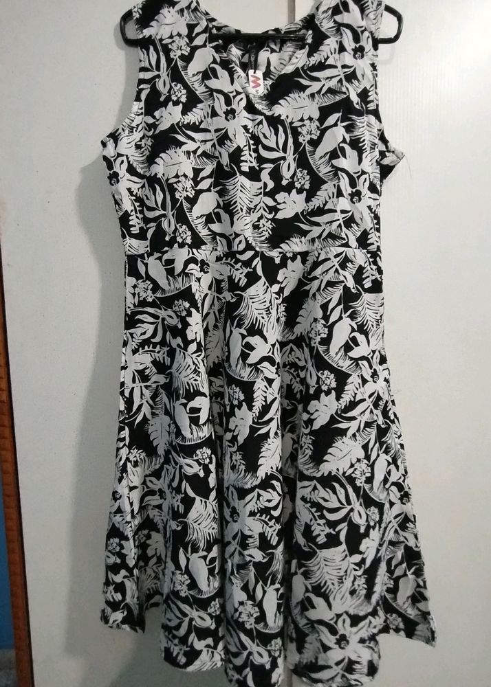 Black & White Dress From Moda Rapido