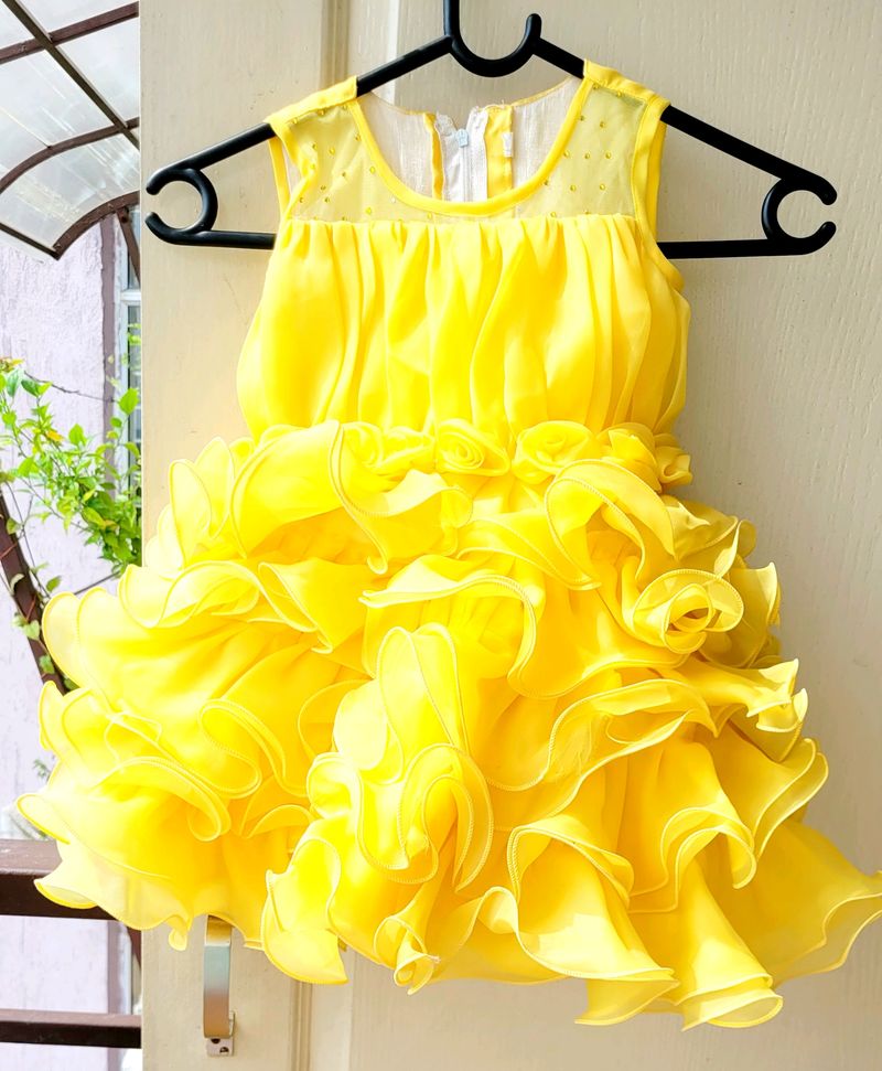 Yellow Sleeveless Party Dress