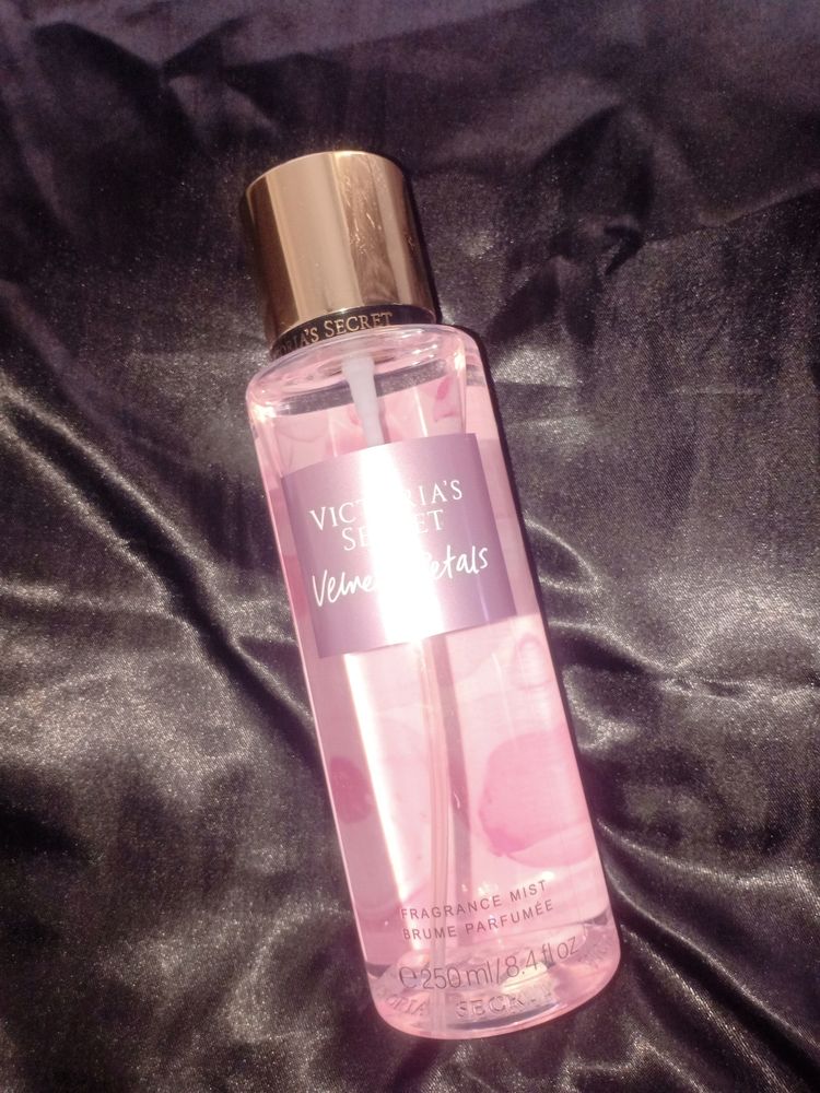 Victoria's Secret Velvet Petal Body Mist