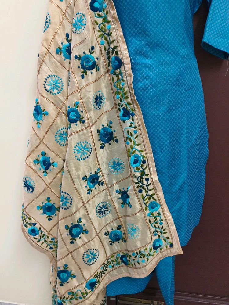 Beautiful Suit With Dupatta