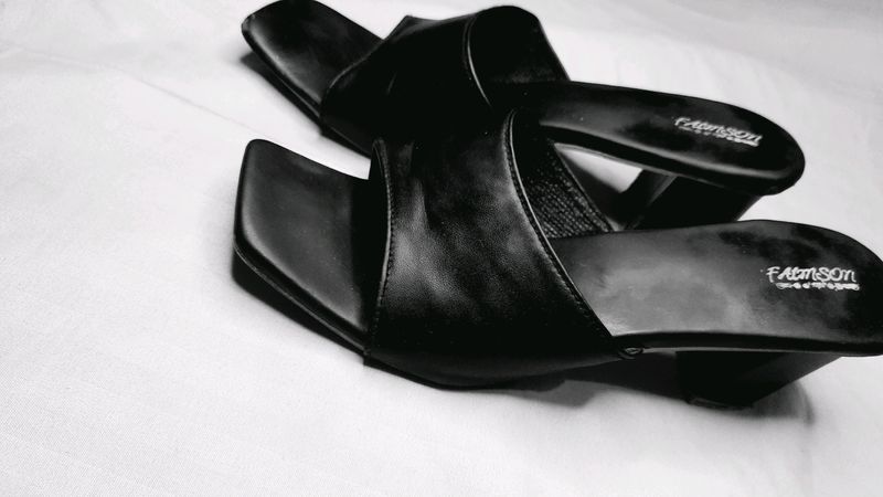 Beautiful Black Heels For Women Square Style