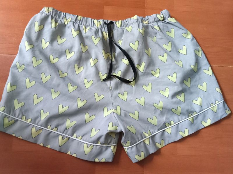 Cute Parachute Shorts For Girls 💛