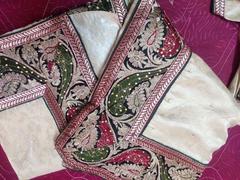 embroidery saree