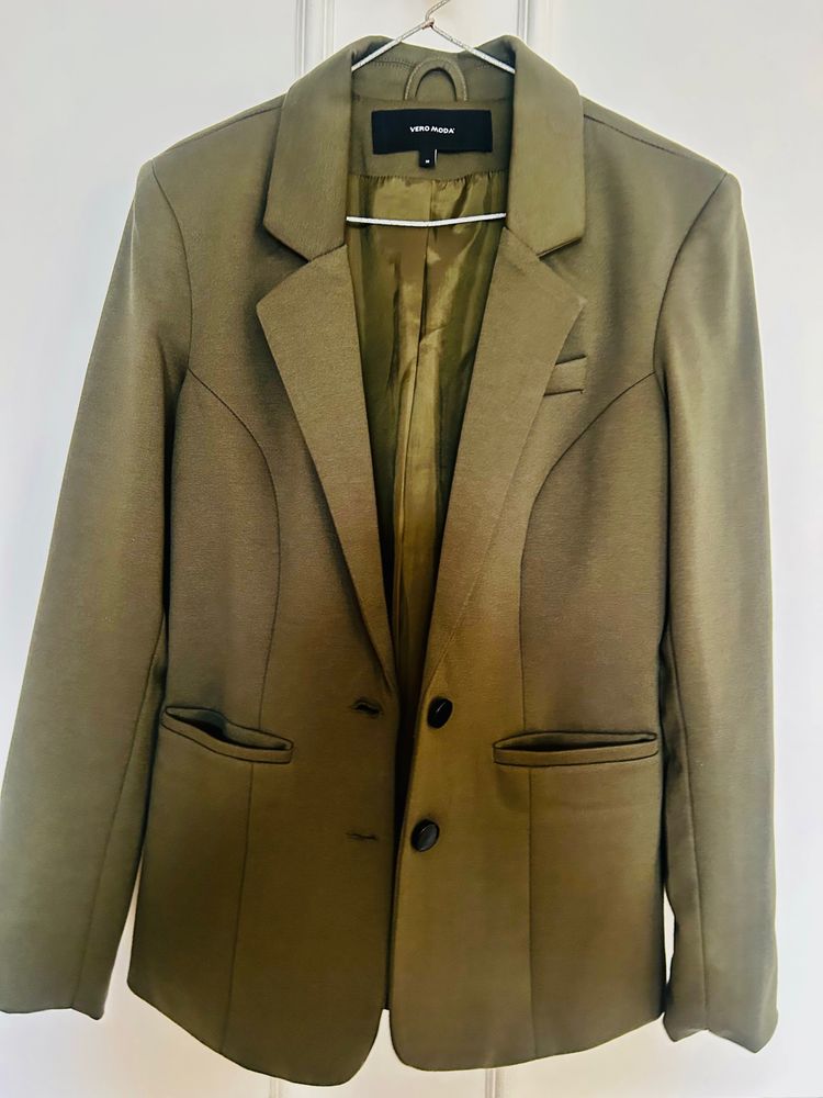 Vero Moda Blazer In Olive Green Colour