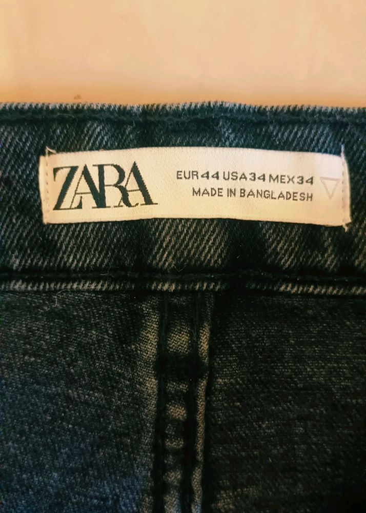 Zara Brand Short For Women Size 36 And 38