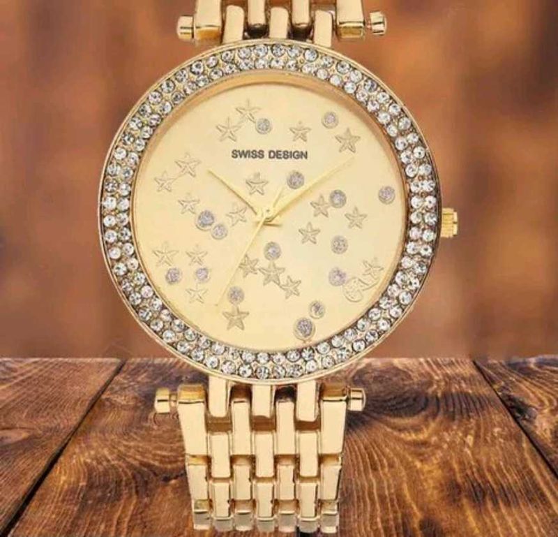 Roung Analog Watch For Women