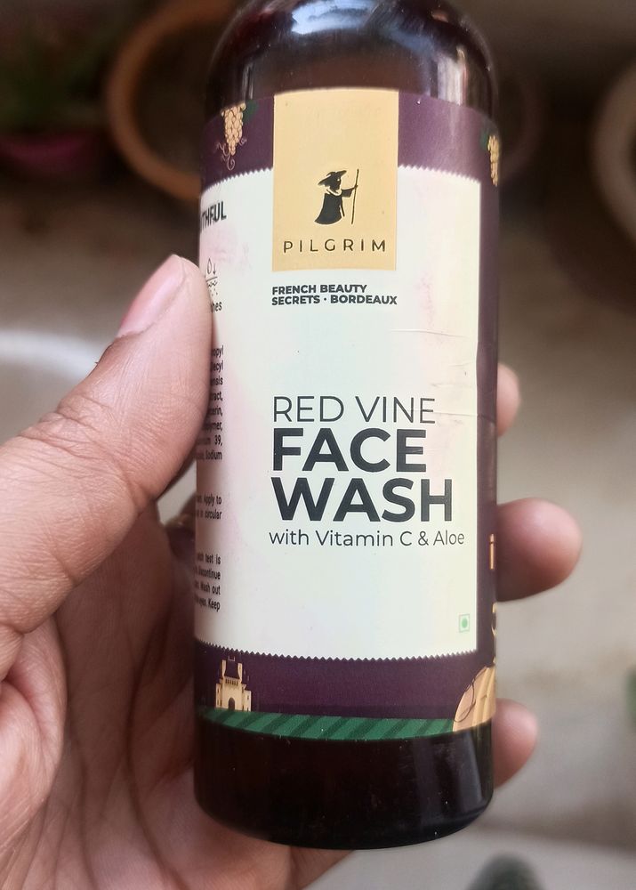 Red Wine Face Wash With Vit C& D