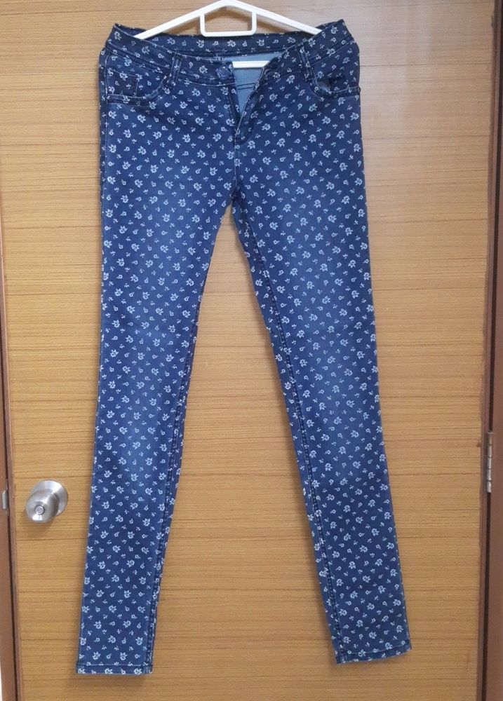 Slimfit Jeans With Flower Print