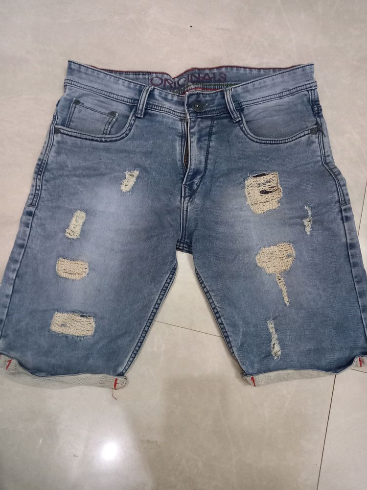 Men  Short & Good Condition