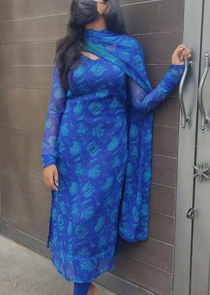 Blue full sleeves with dupatta