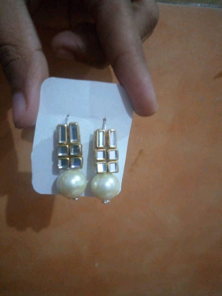 Kundan Earring With Moti