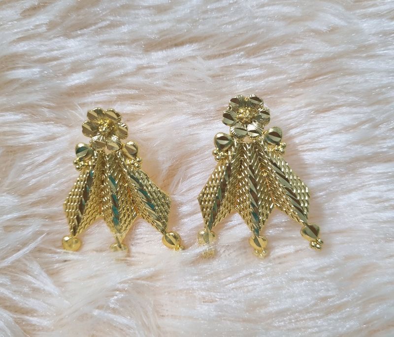 Gold Plated Earrings ✨️