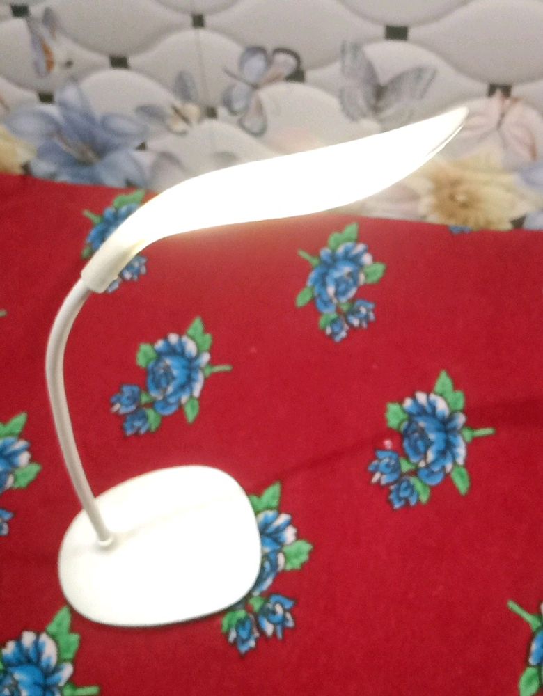 Study Table Lamp With Three Level Of Brightness