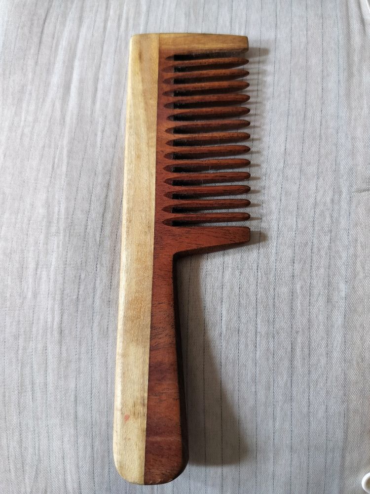 Kachi Neem Wooden Comb